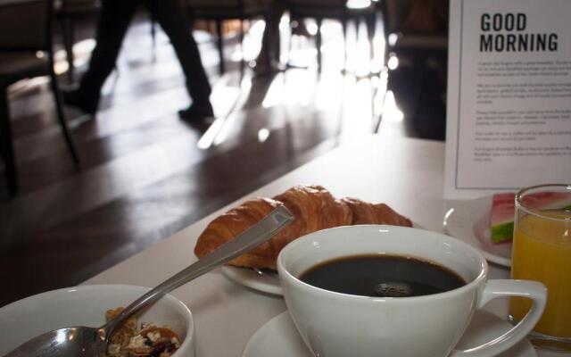 The Comet London Hatfield