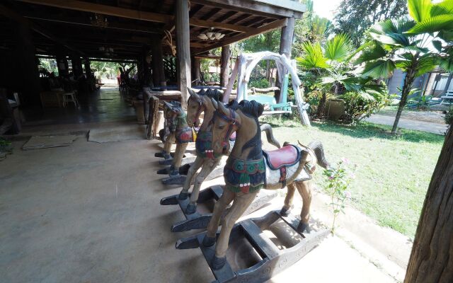 Khaothone River View Resort