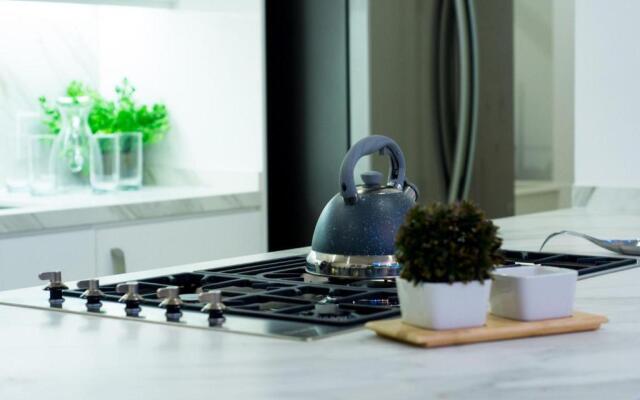 Real View Towers E504 by Casago