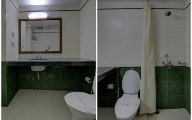 Capital O 1864 Hotel Yuvraj