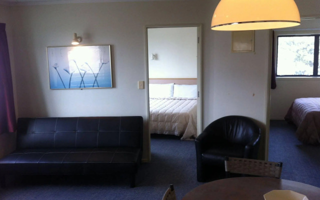 Ocean Waves Hotel