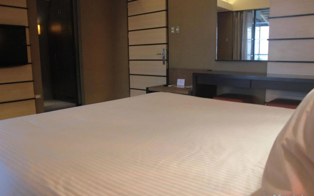 Soleste Suites
