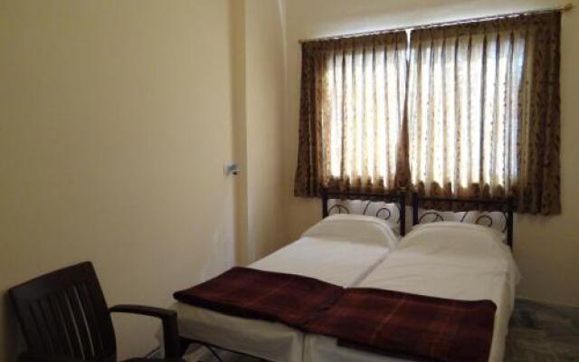Hotel Dine 11