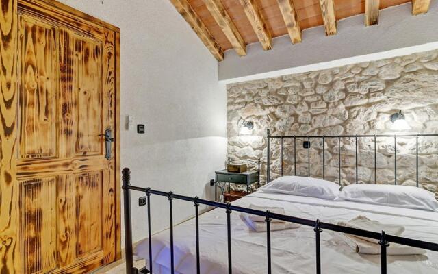Lovely Holiday Home in Starigrad with Private Swimming Pool