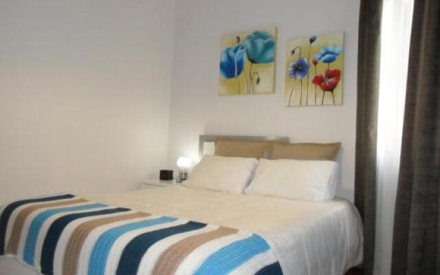 Bay View Apartment