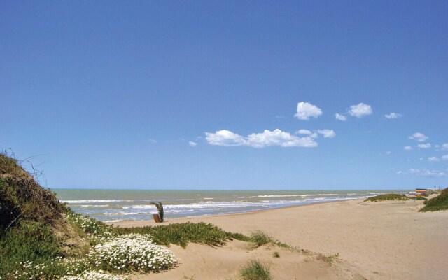 Amazing Apartment in Lavinio With 3 Bedrooms and Internet