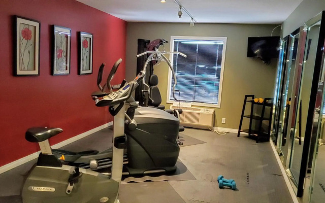 Travelodge by Wyndham Stony Plain