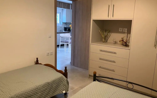 Kamena Home Apartment in Kamena Vourla