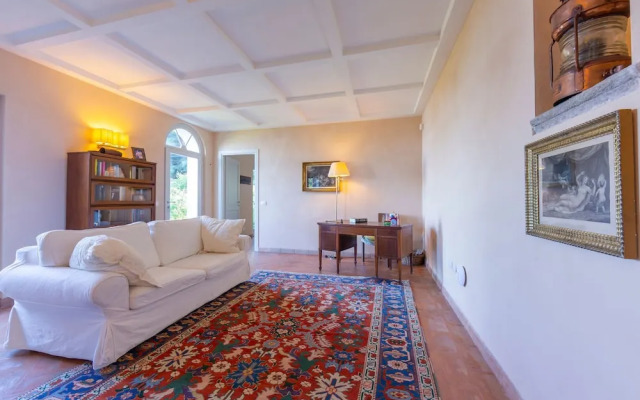 Paradis Relais Pool View EV Recharge