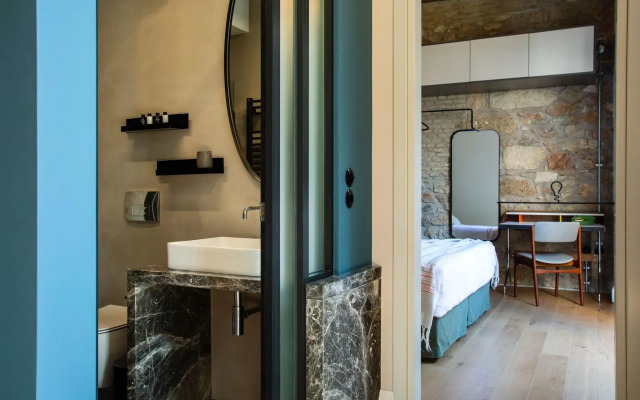 The Foundry Suites