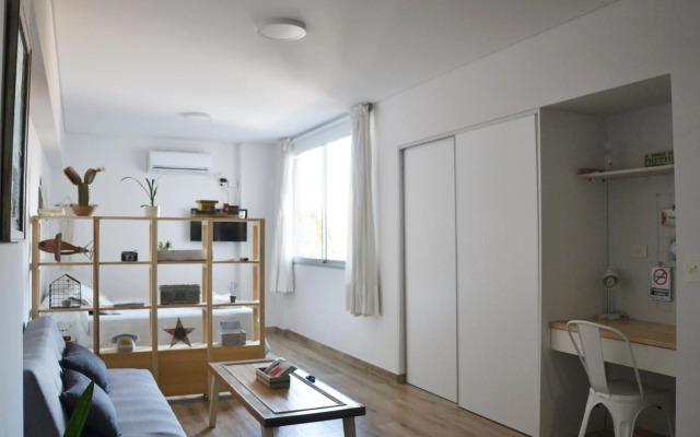 Luminous and confy mono apart