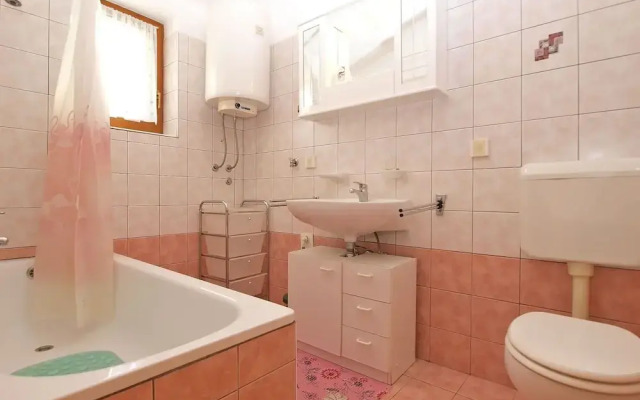 Apartment 950