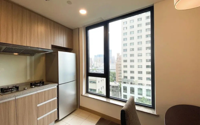 Tyms 1BR with Kitchen 3min to Line9