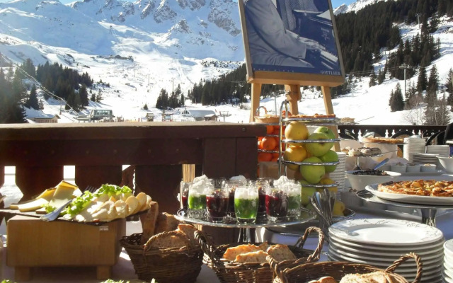 Lake Hotel Courchevel 1850
