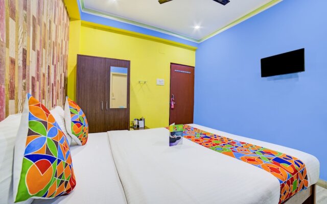 FabHotel Nest