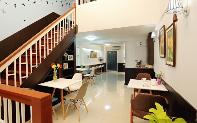 Baan Namtarn Guest House