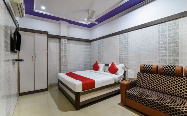 Oyo 30545 Hotel Jeevan Park