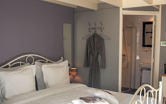 Bed & Breakfast De Schuur Inn