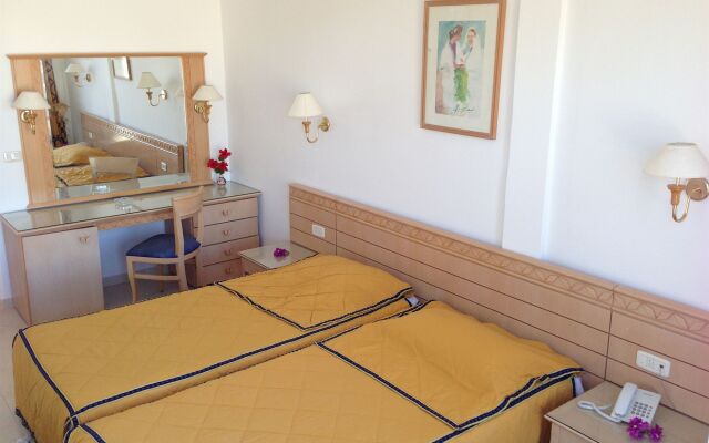 Hotel Les Palmiers Beach Holiday Village