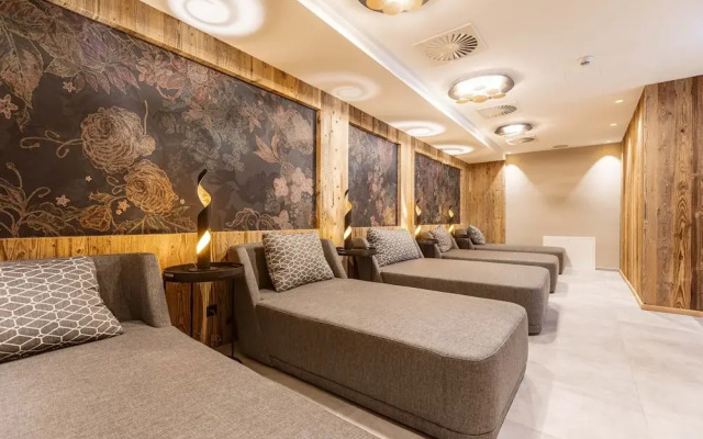 Charming Apartment 850 m From ski Area