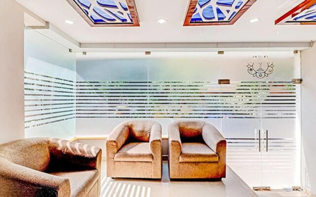 FabHotel Emora Suites