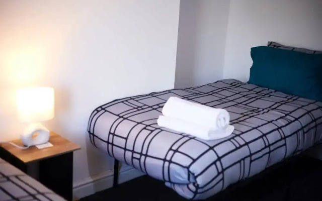 Ol-mumps Cosy 2bd Free Parking & Wifi
