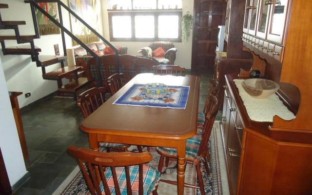 Litoral Norte - Caraguatatuba - Sobrado Condomínio Fechado