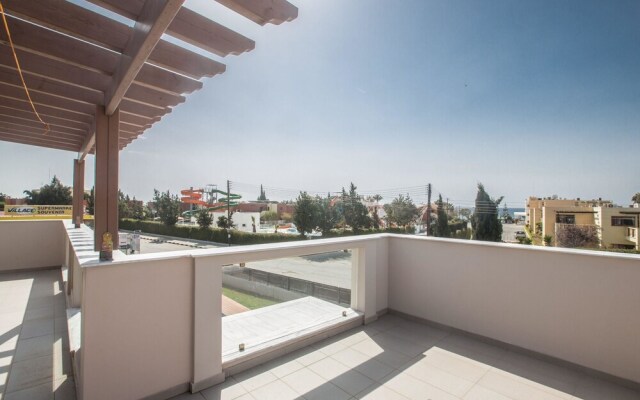 Celebrity Villa Scotty T I3