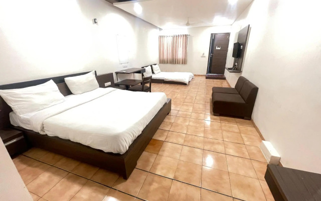 Fabhotel Sun N Step Club