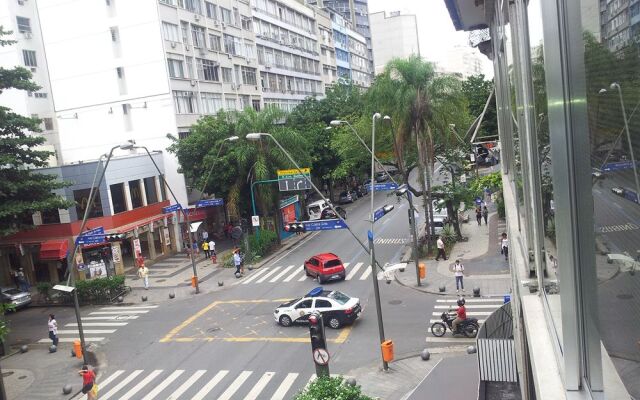 Luiz Leblon Guest House