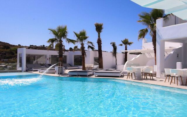 Paradise Beach Rooms & Apartments