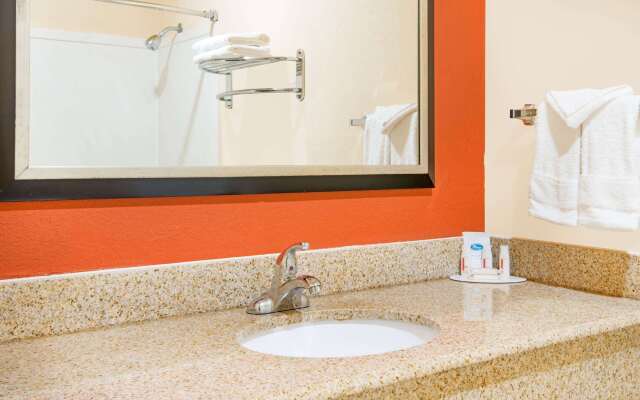 Travelodge by Wyndham Enid