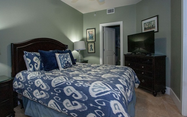 Crc0902 4 Bedroom Condo