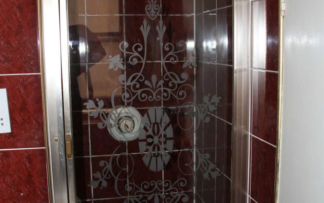 Maranton House Hotel
