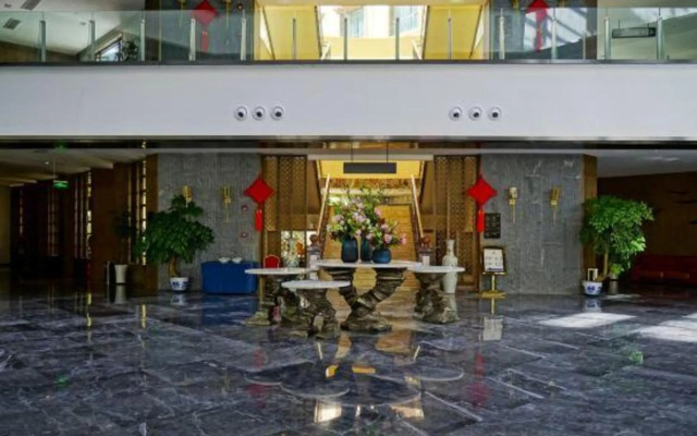 Gu Er Gou Hot Spring Resort