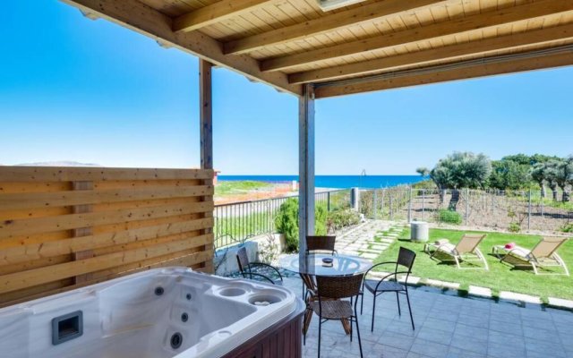 Paradisos Villa: Beachfront Oasis, Spa Terrace