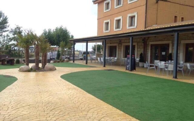 Hotel Restaurante El Castillo De Olmillos