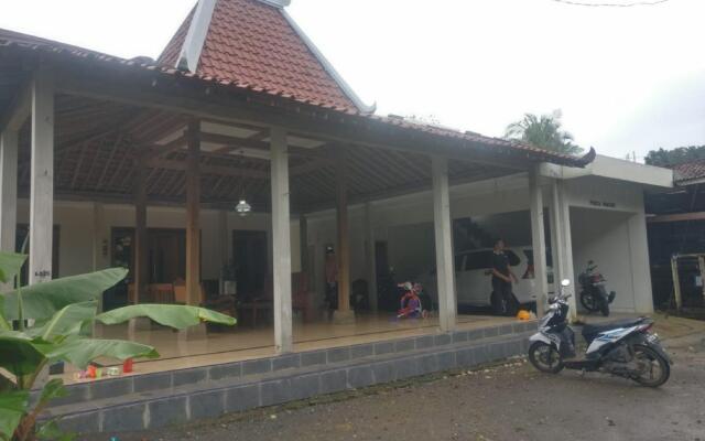 Homestay Putra Mandiri