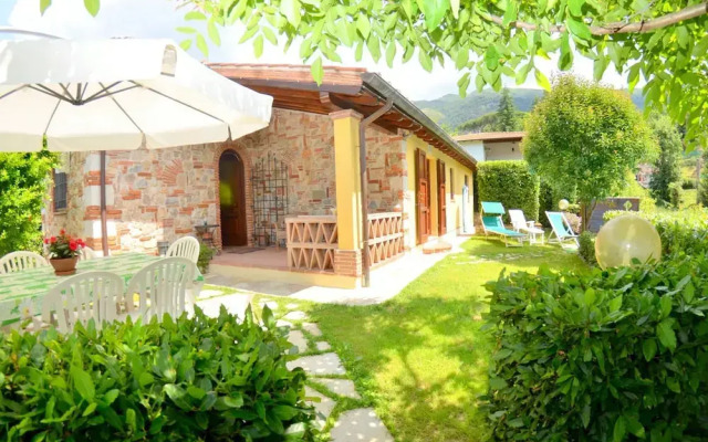 Scenic Holiday Home in Pescaglia With Swimming Pool