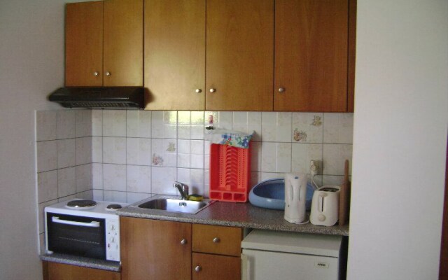 Lofos Apartments