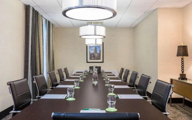 Doubletree Club By Hilton Hotel Buffalo Downtown