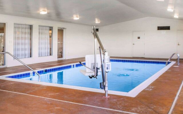 Wingate by Wyndham Dublin Near Claytor Lake State Park