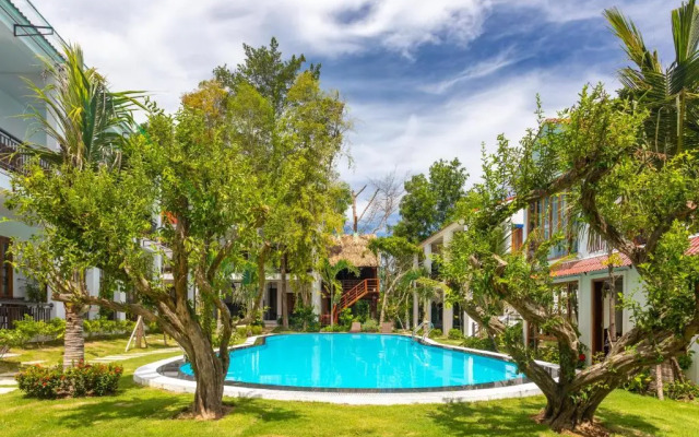 Caesar Phu Quoc Hotel