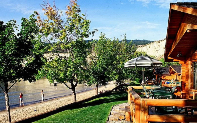 Sandy Beach Lodge