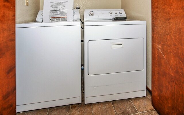 Breezy Estate 114 by RedAwning