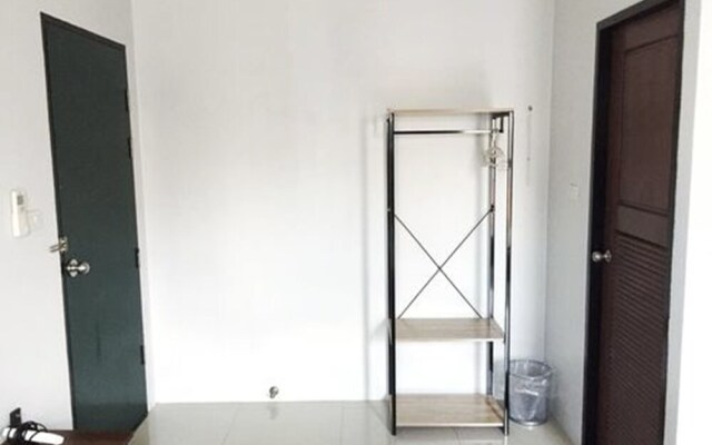 The Room Apartment