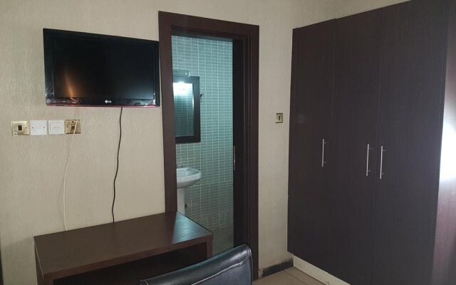 Savannah Suite Hotel Garden Gwarinpa