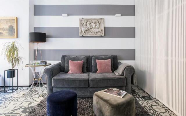 Navona Hi-Tech Apartment