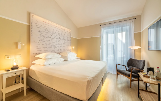 Pestana Fisherman Village