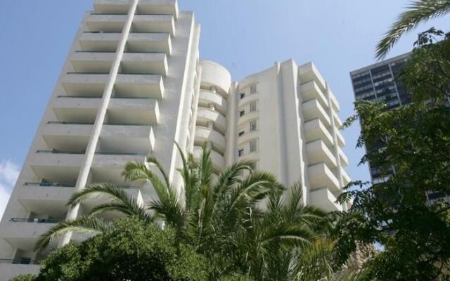 Las Torres Apartments